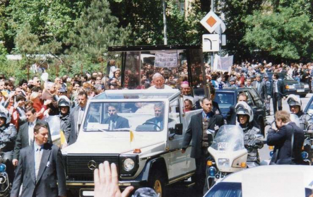 Papa Ioan Paul al II-lea în România