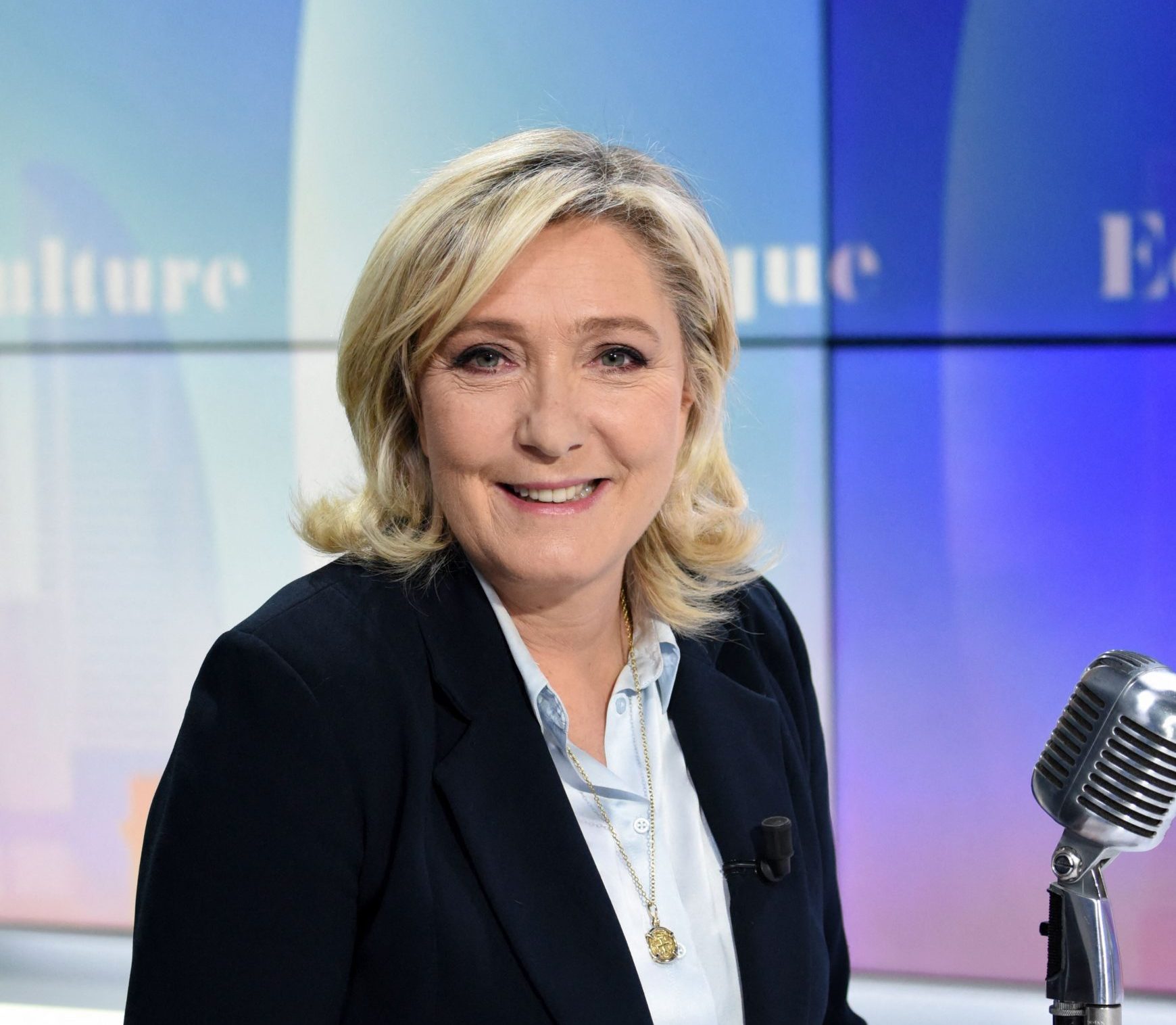 Marine Le Pen în fruntea intențiilor de vot în alegerile prezidențiale din 2027 din Franța la primul sondaj de opinie din ultimele două luni, înaintea foștilor prim miniștri Edouard Philippe și Gabriel Attal