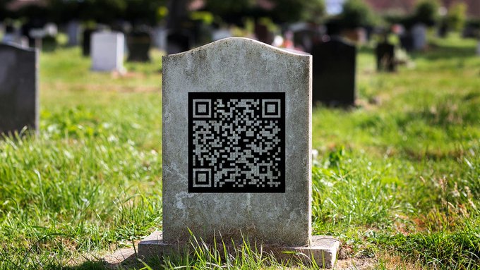 Coduri QR pentru morminte. Ideea revoluționară a unor tineri, prin care fiecare piatră de mormânt poate avea videoclipuri memoriale pentru persoanele decedate