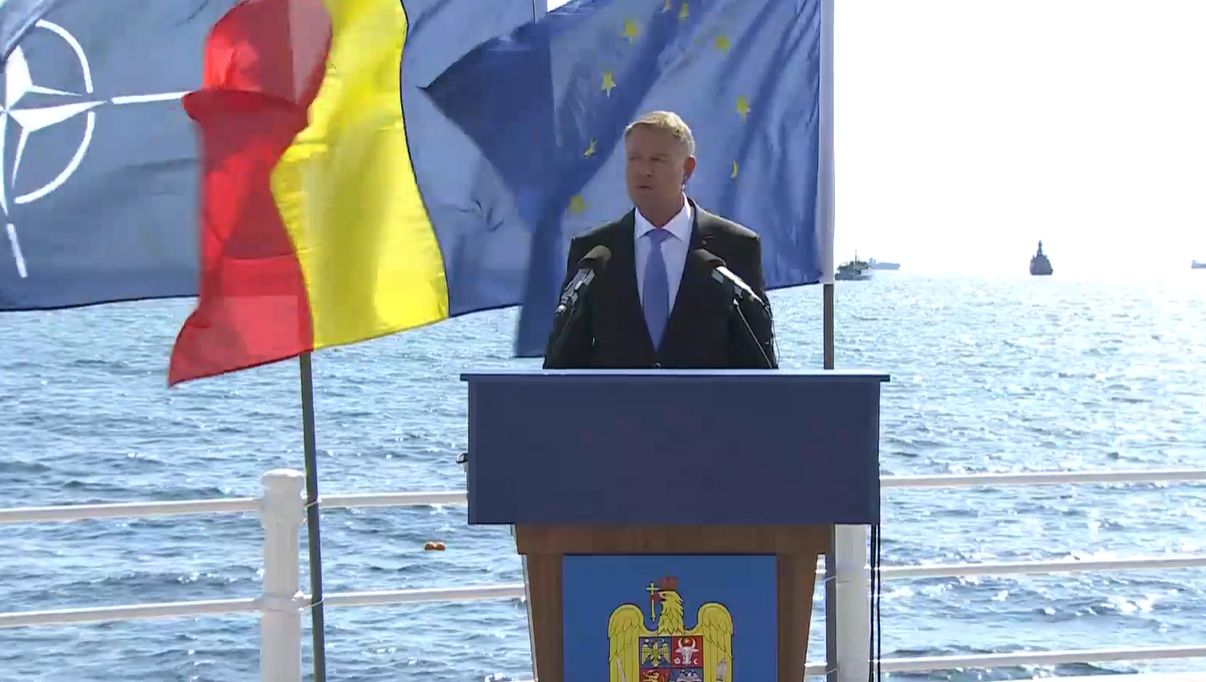 Iohannis, la Ziua Marinei: Românii sunt apărați și protejați în fața oricăror potențiale amenințări. Chiar dacă trăim vremuri cu multe provocări, România e o țară sigură alături de partenerii din UE și NATO (VIDEO)