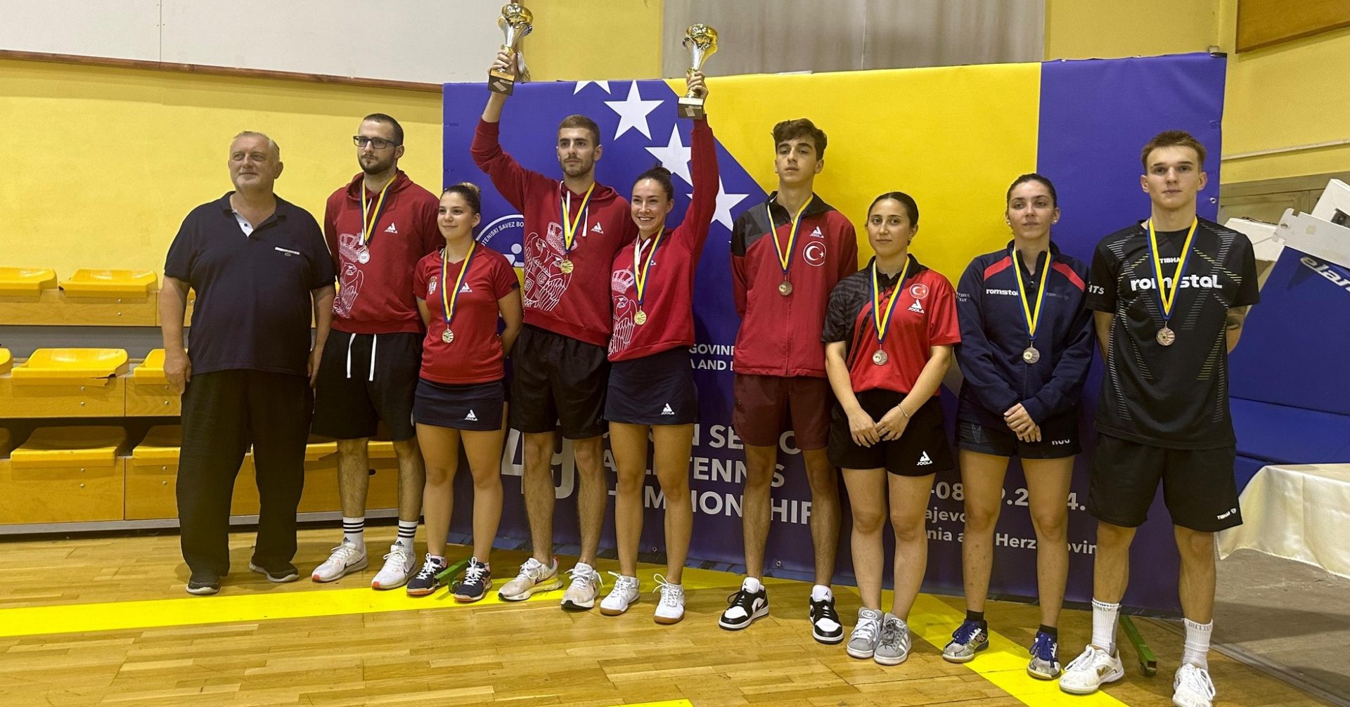 Sportivii români au câștigat opt medalii la Campionatele Balcanice de tenis de masă (FOTO)