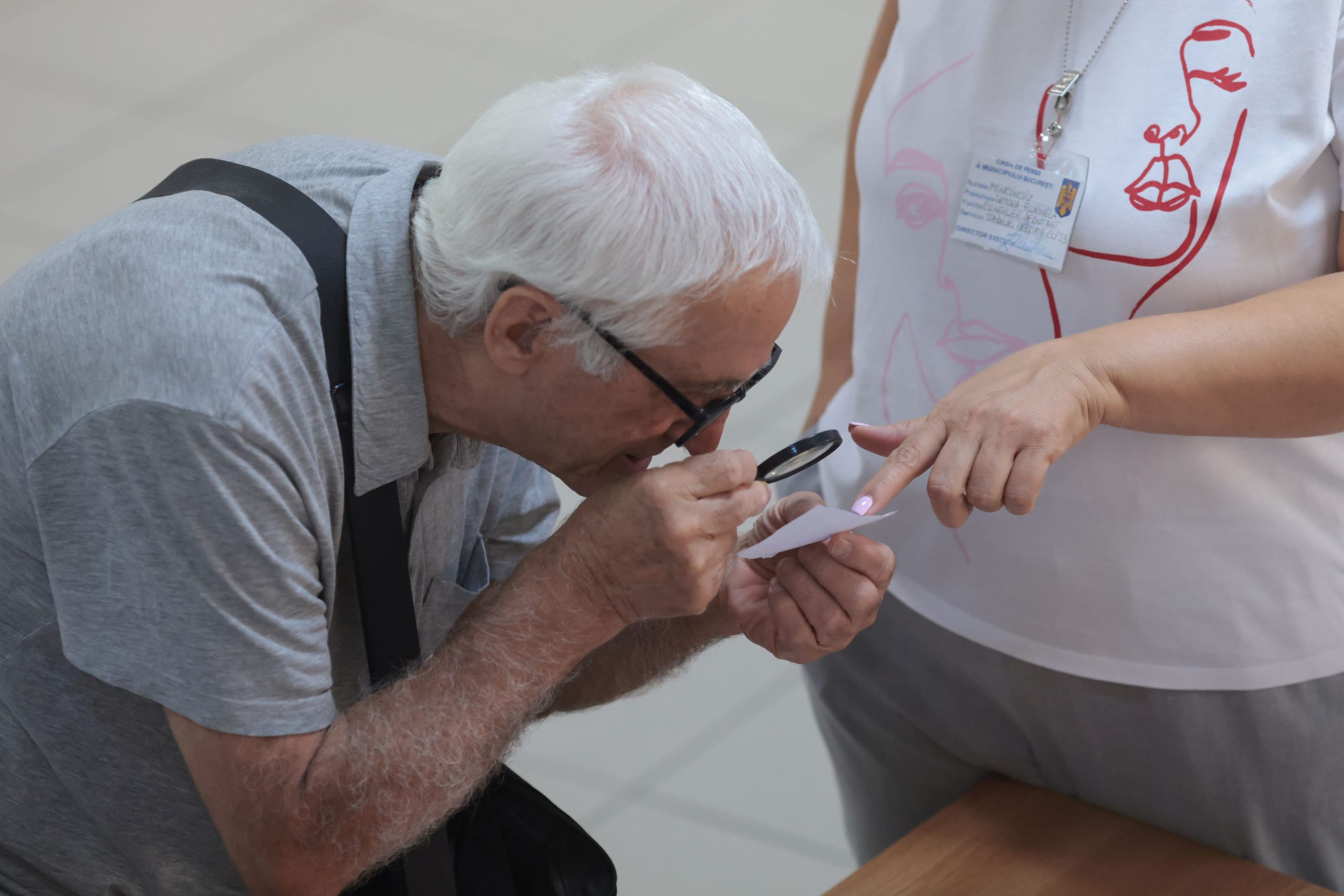 Un pensionar a rămas mască atunci când a văzut decizia de recalculare. Pensia lui a scăzut cu peste 5.800 de lei: “Nu cred că voi ajunge ziua să prind vreo majorare”