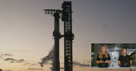 Premieră în Cosmos: SpaceX a reușit să captureze din zbor o parte din racheta Starship (VIDEO)